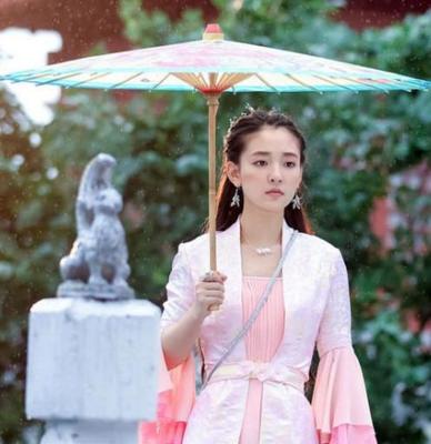 2024澳门特马今晚开奖的背景故事_: 政治舞台上的变幻，谁将主宰未来？