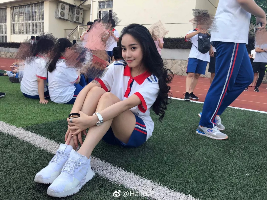 2025今晚必中必开一肖_: 影响人们观点的文化，能够成为未来潮流的引导？